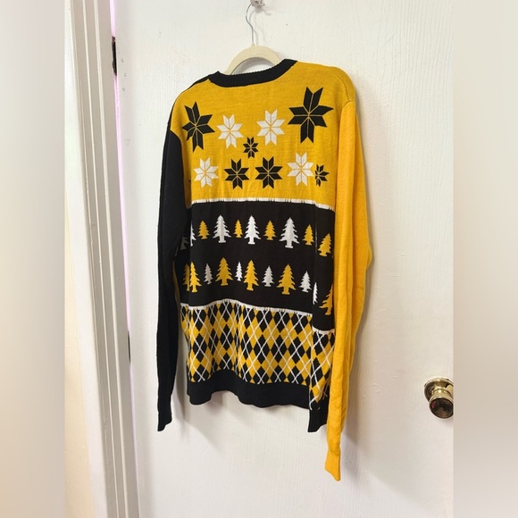 NFL Pittsburgh Steelers Football Sports Crewneck Sweater Christmas Winter Cozy - Picture 4 of 7